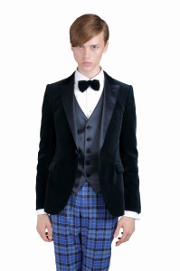 タキシード　ベルベット　ベロア　青　ブルー　新郎　結婚式　レンタル