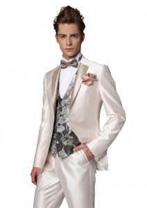 タキシード　レンタル　おしゃれ　ピンク　プリント　結婚式