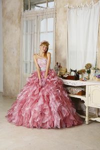 ドレスとタキシードの相性