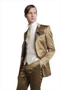 タキシードの印象を変えるチェンジベスト718