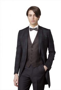 タキシードの印象を変えるチェンジベスト722