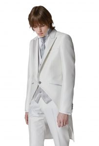 結婚式で新郎がレンタルする白いモーニングコート775